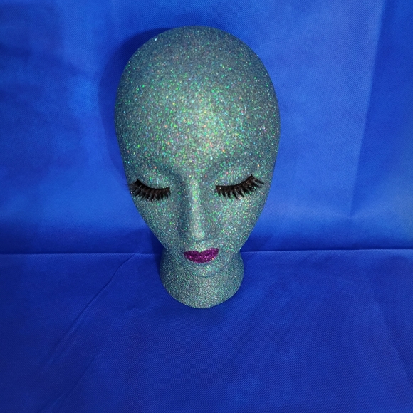 Mannequin Head - Picture 2 of 2